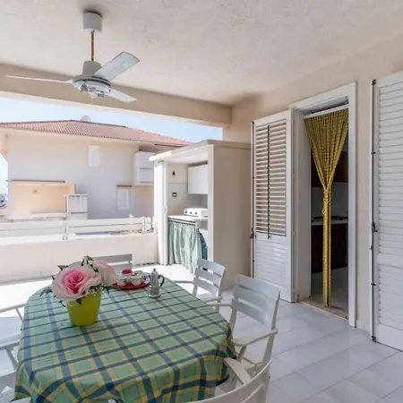 Apartmán With 3 Bedrooms In Marina Di Ragusa, With Pool Access And Fu